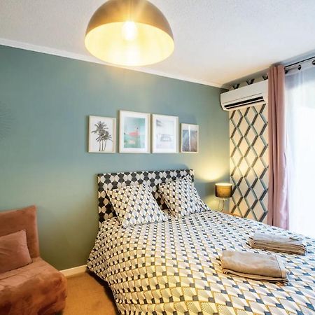Studio Terrasse & Parking Gratuit En Residence นีมส์ ภายนอก รูปภาพ