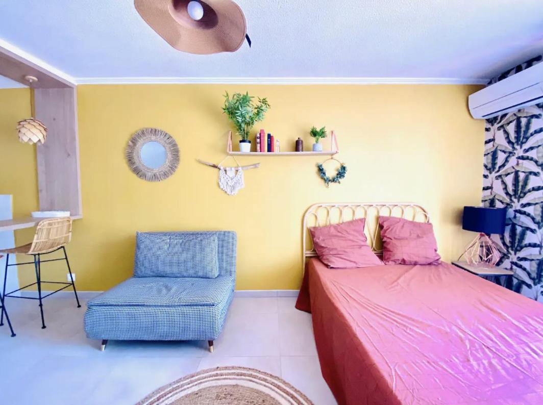 Studio Terrasse & Parking Gratuit En Residence นีมส์ ภายนอก รูปภาพ