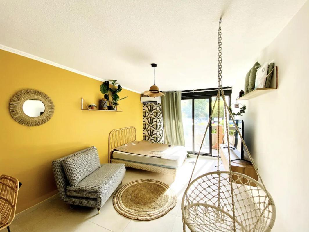 Studio Terrasse & Parking Gratuit En Residence นีมส์ ภายนอก รูปภาพ